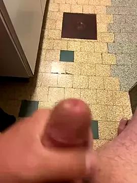 mikiss789 on StripChat 