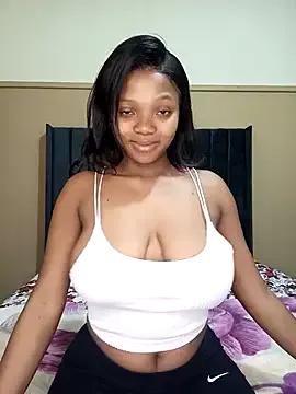 MilfBoobsxx on StripChat