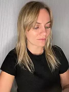 Milla__one on StripChat 
