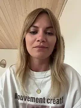 Milla__one on StripChat 