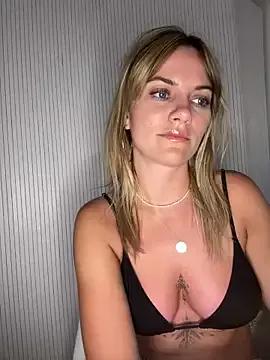 Milla__one on StripChat 