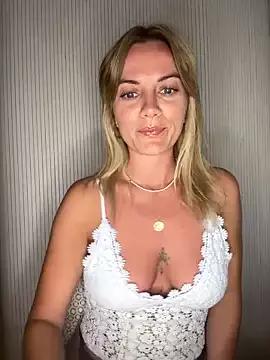 Milla__one on StripChat 