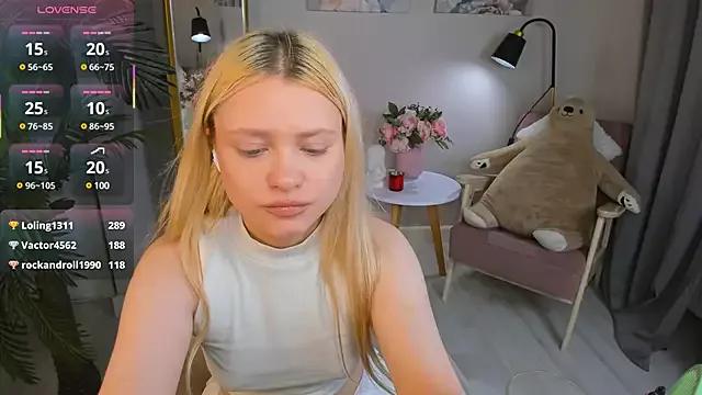Millie_Vanillies on StripChat 