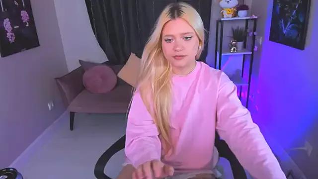 Millie_Vanillies on StripChat 
