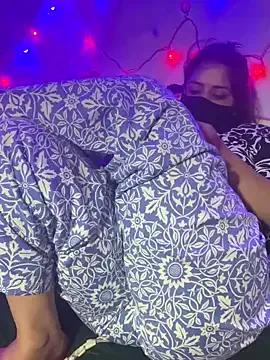Mimi_girl12 on StripChat 