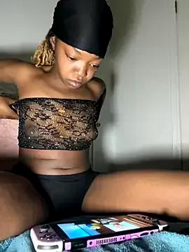 minimama69 on StripChat 