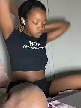 minimama69 on StripChat 