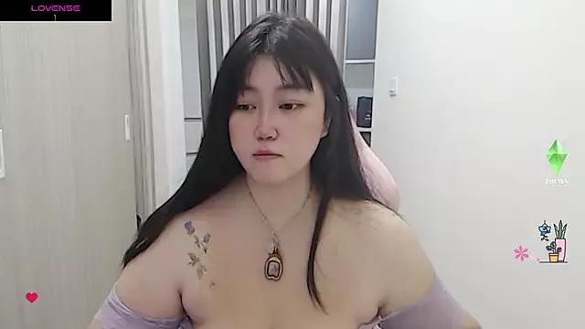 minnie9009 on StripChat 