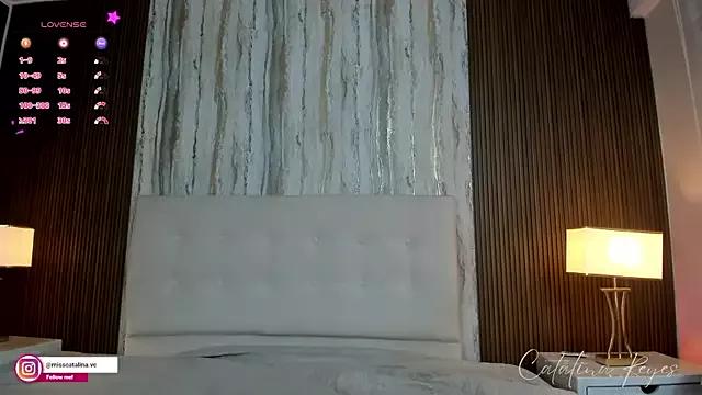 miss_catalinaa on StripChat 