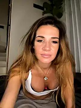 MissBinx on StripChat 