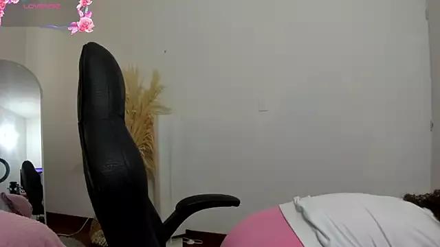 Missbrave1 on StripChat 