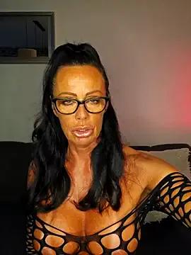 Misses-Cougar on StripChat