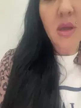 MissGulia on StripChat 