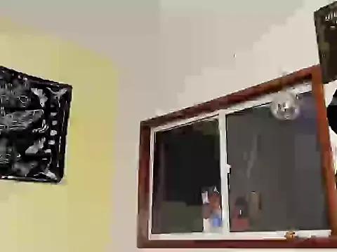 missluna27 on StripChat 