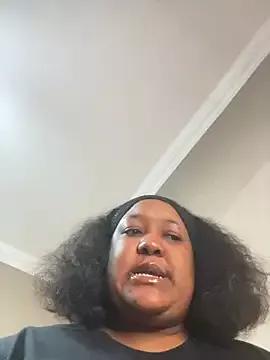 Missmoox24 on StripChat 