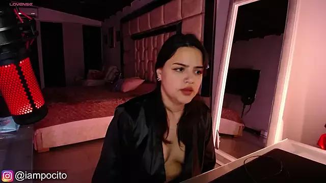 MissPuchi on StripChat 