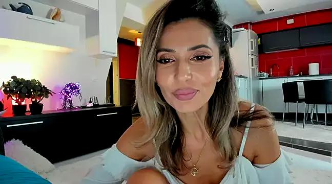 MissSmiley26 on StripChat 