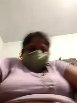Mmm143 on StripChat 