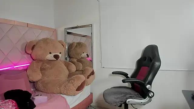 molly_gomezz on StripChat 