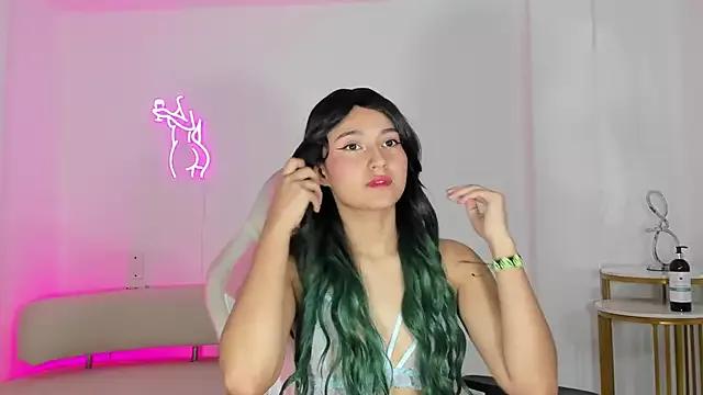 Molly_sweetlove on StripChat 
