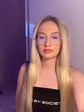 mollyxxx on StripChat 