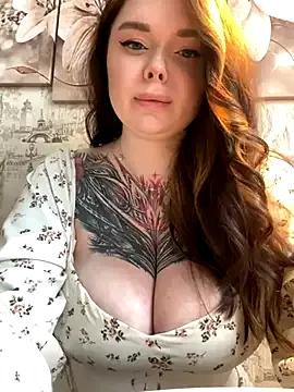 MommyDimitrescu_ on StripChat 