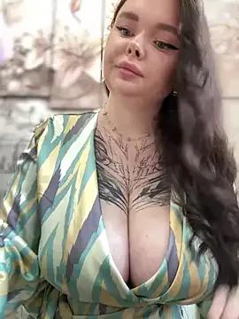 MommyDimitrescu_ on StripChat 