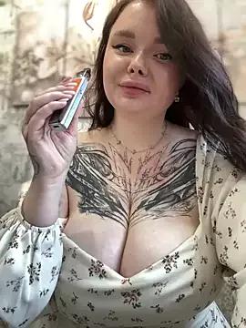 MommyDimitrescu_ on StripChat 