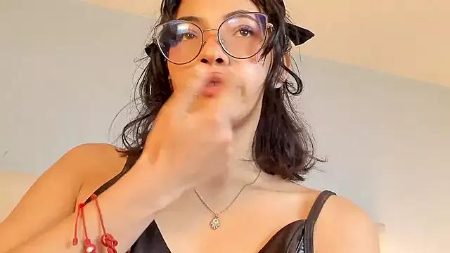 Moon__April on StripChat 