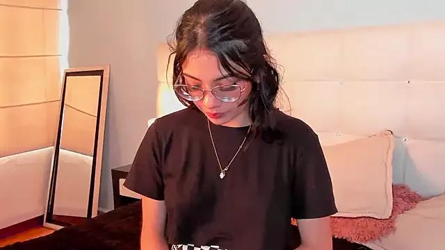 Moon__April on StripChat 