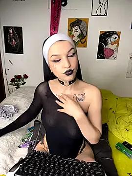 MoonAgnes on StripChat 