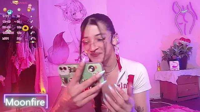 moonfiredancer on StripChat 