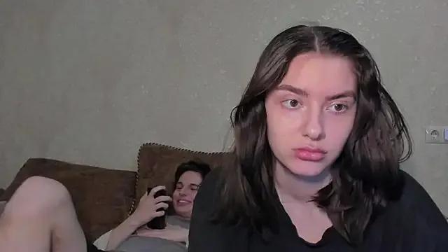 muuur_fam — show pussy