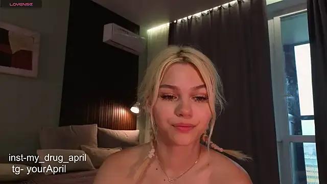 MyApril on StripChat