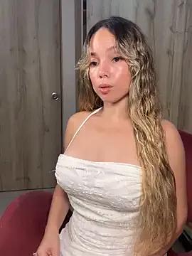 nakary00 on StripChat 
