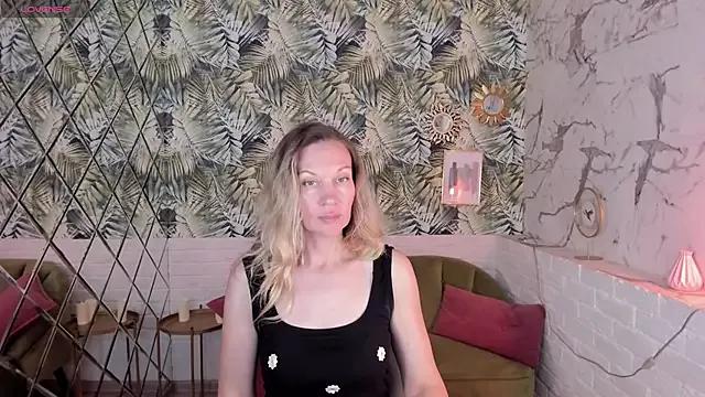 NancyGrace on StripChat 