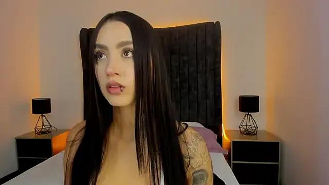 NataGarcia on StripChat 