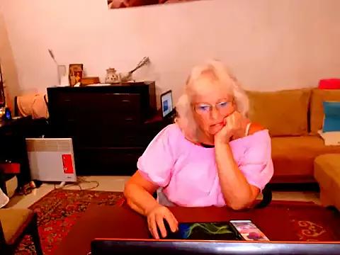 Natali7634 on StripChat 