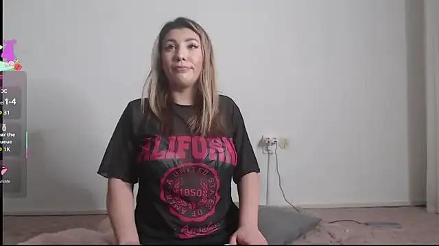 NatashaXVibe on StripChat 