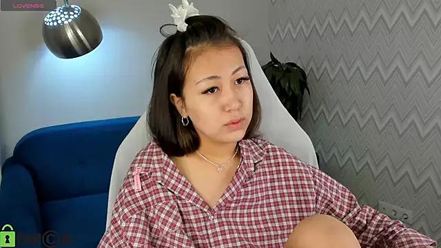 Nelly_Kimm on StripChat 