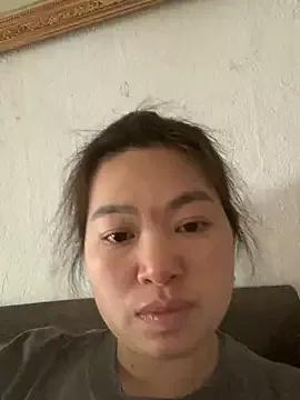 Nhung584 on StripChat 