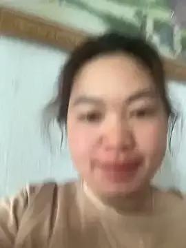 Nhung584 on StripChat 