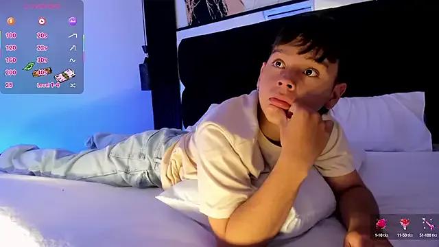 nico_leroy on StripChat
