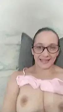 nicolle_milf1978's avatar