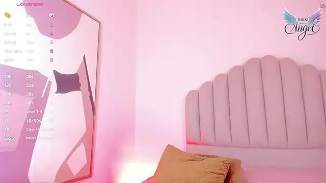 Nikki_Angel_ on StripChat