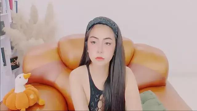 Nina_2025 on StripChat 