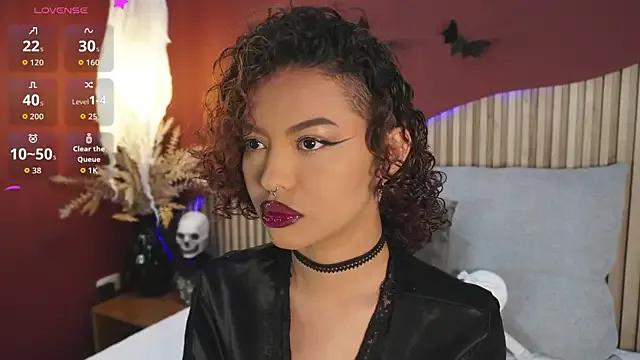 Nina_Kinky — Dildo in pussy, papi