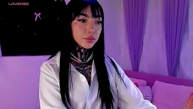 NinaVall on StripChat 