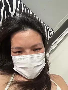 Ninazhang on StripChat 