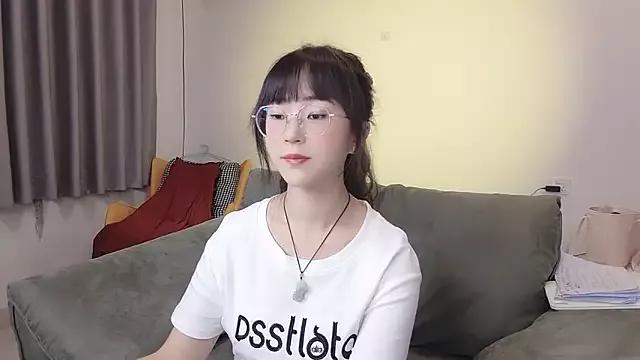 nini_a on StripChat 